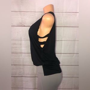 Athleta top